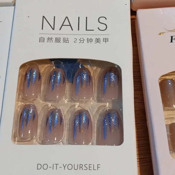 Assorted False Nails Set Of 8 - Picture 6 of 8